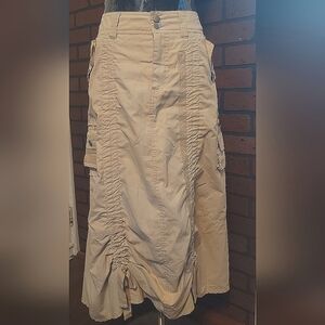 Utility Cargo Midi Skirt Size 4 Beige Y2K Streetwear with Adjustable Ruched Hem